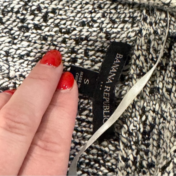 Banana Republic Women's Heather Gray Cardigan - Picture 5 of 6